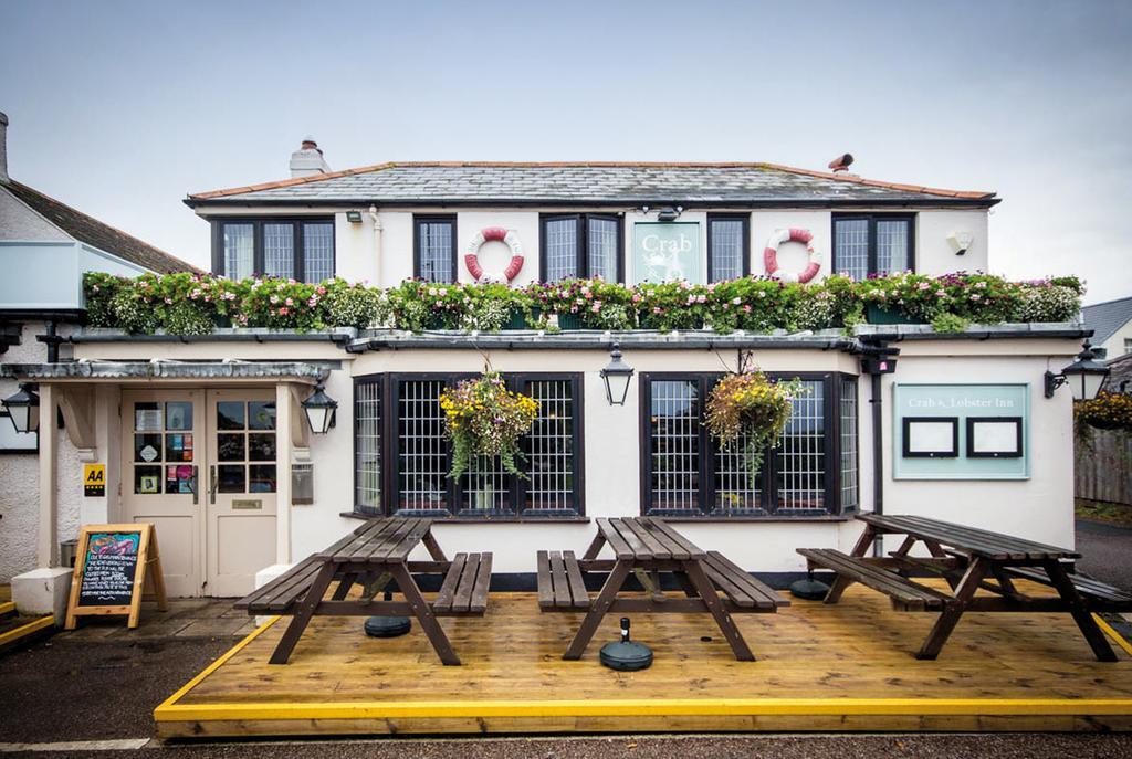 The Crab And Lobster Inn Бембридж Экстерьер фото